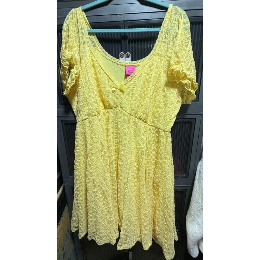 Torrid x Betsey Johnson Yellow Lace Dress 2X Fit Flare Babydoll EUC